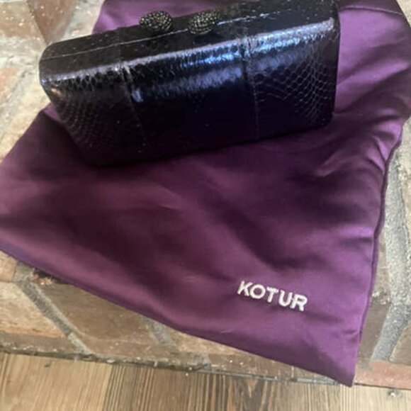 Koture Purple Snakeskin Clutch - Picture 1 of 6
